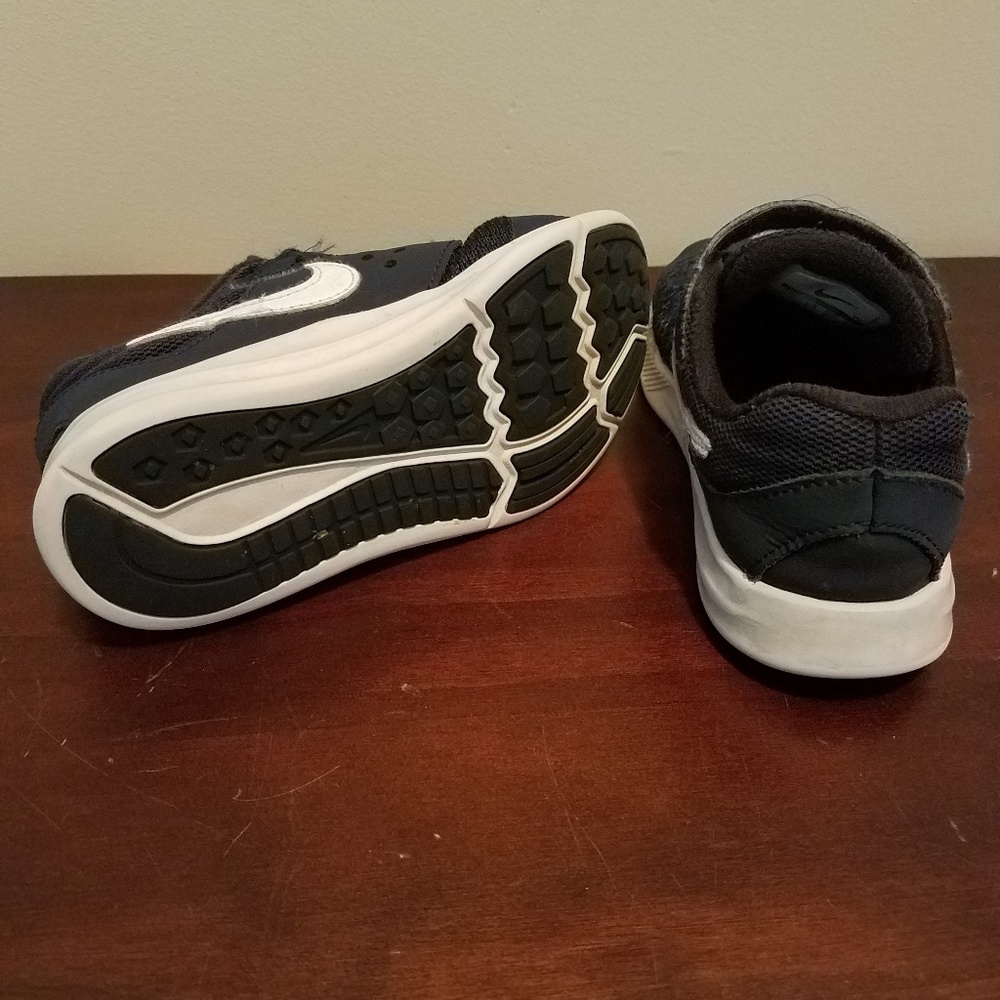 Shoe
